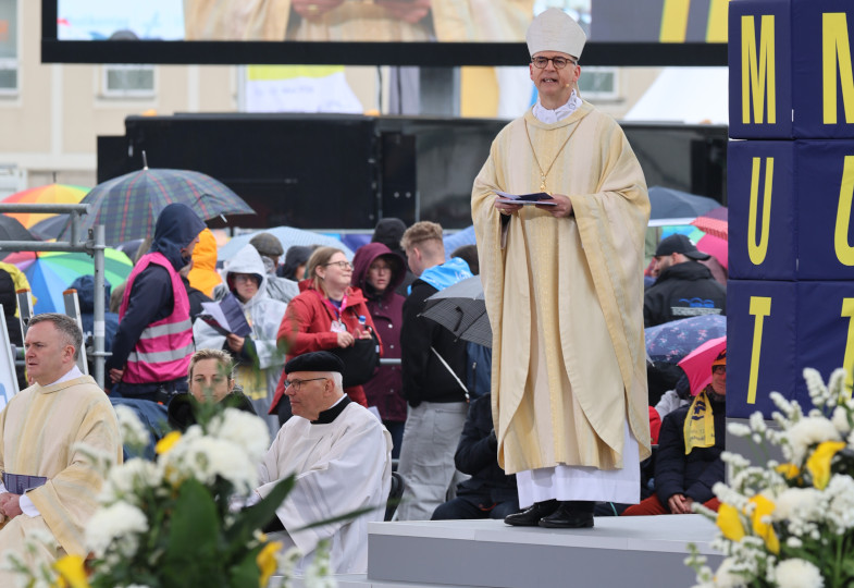 Bischof Franz Jung beim Eröffnungsgottesdienst