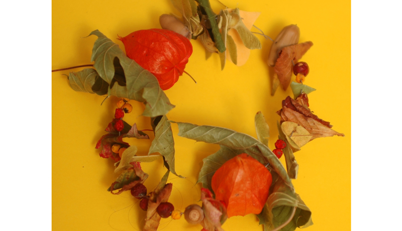 Ketten aus Naturmaterialien : Herbstlicher Schmuck 4
