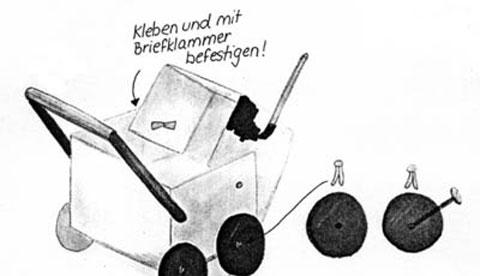 puppenwagen-aus-schuhkarton-und-kuechenrolle-spazierfahrt-mit-puppe