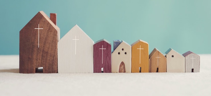 Kleine Kirchengebäude aus Holz