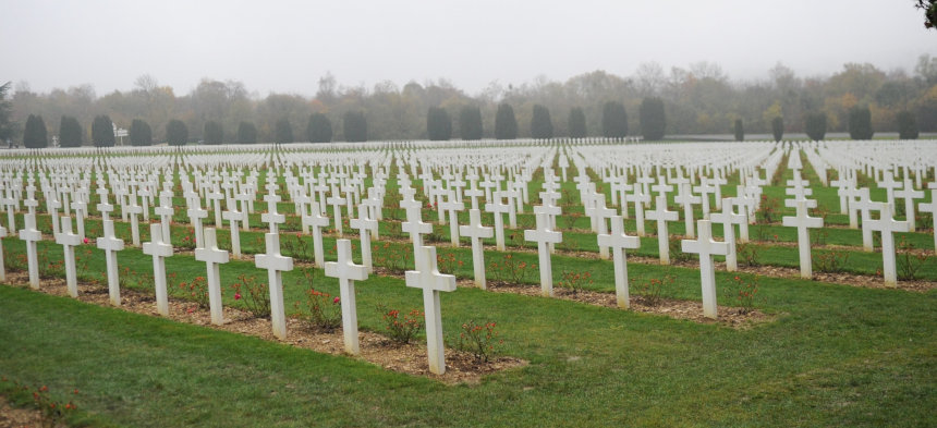 Kreuze auf dem Soldatenfriedhof in Douaumont nahe Verdun