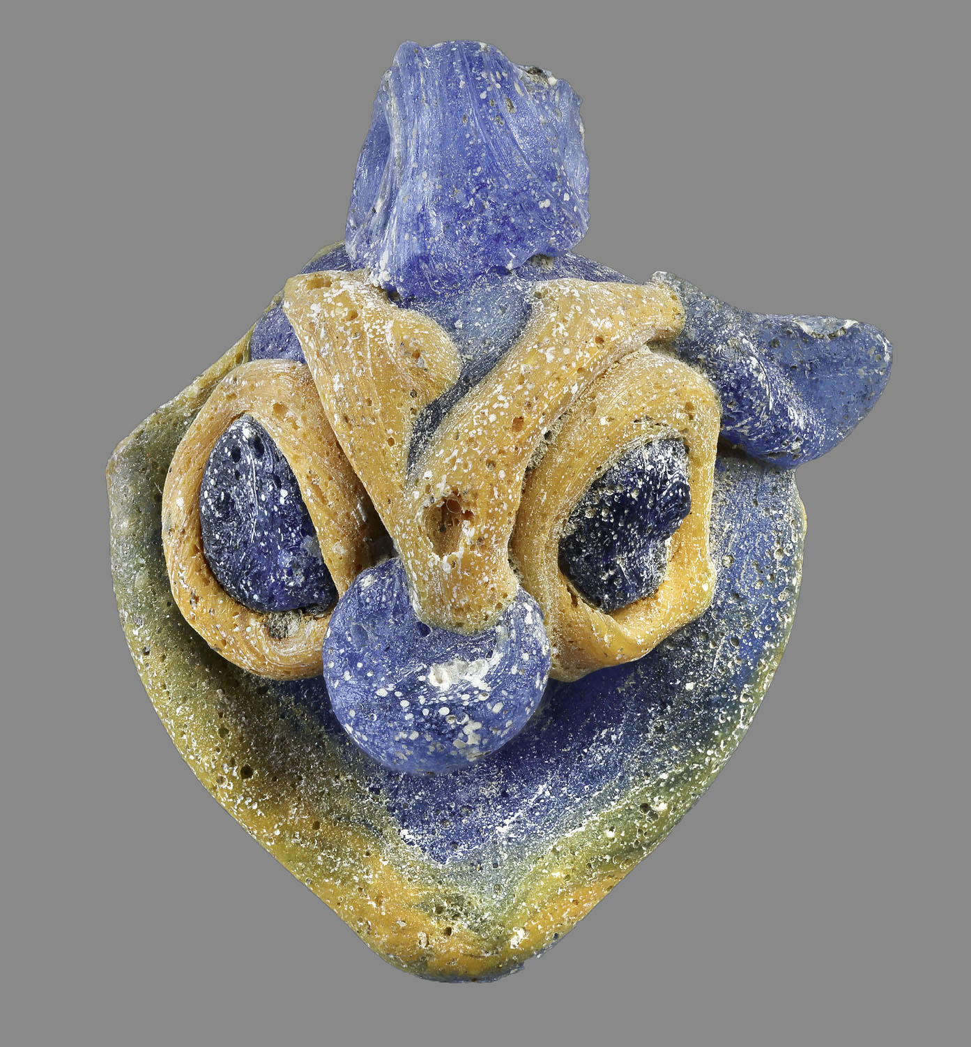 Abb. 5 Glasanhänger, sog. Bockgesichtsperle, spätes 7. Jh. v. Chr.