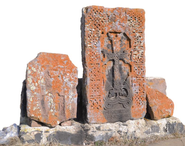 Kreuzstein mit blühendem Kreuz