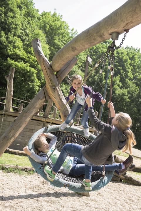 Was ist ein guter Spielplatz? Die Ansichten darüber haben sich im Lauf der Zeit stark gewandelt.