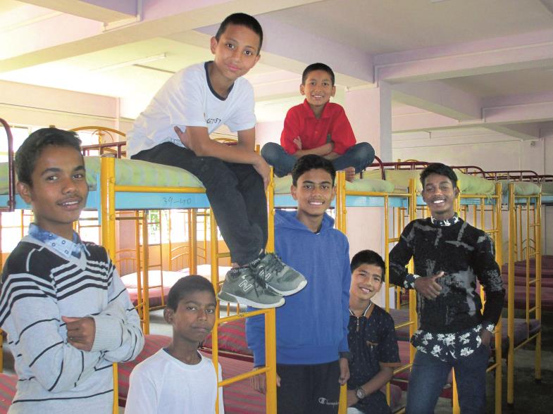 Sie können wieder lachen und von einer guten Zukunft träumen: Diese Jungs wurden von Ordensschwestern aus der Kinderarbeit befreit.