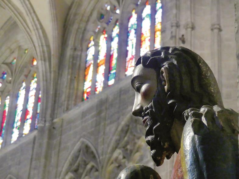 Skulptur in der Kathedrale San Salvador in Oviedo