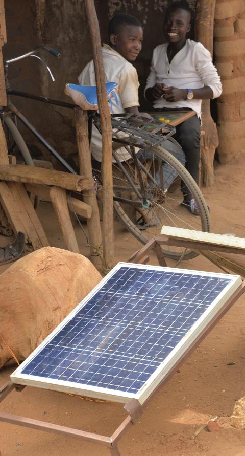 Strom fürs Radio aus Solarzellen