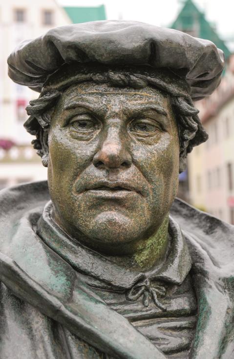 Statue: Martin Luther