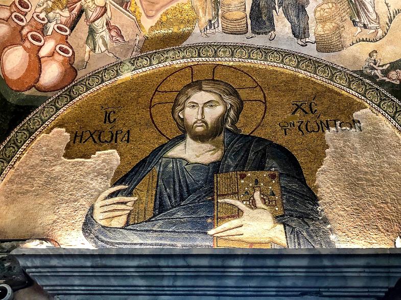 Kirchenkuppel mit Jesus-Mosaik (Foto: Widenka)