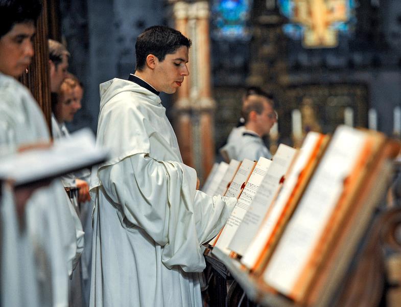 Begrüßung: Einstimmung zum Thema "In höchsten Tönen"