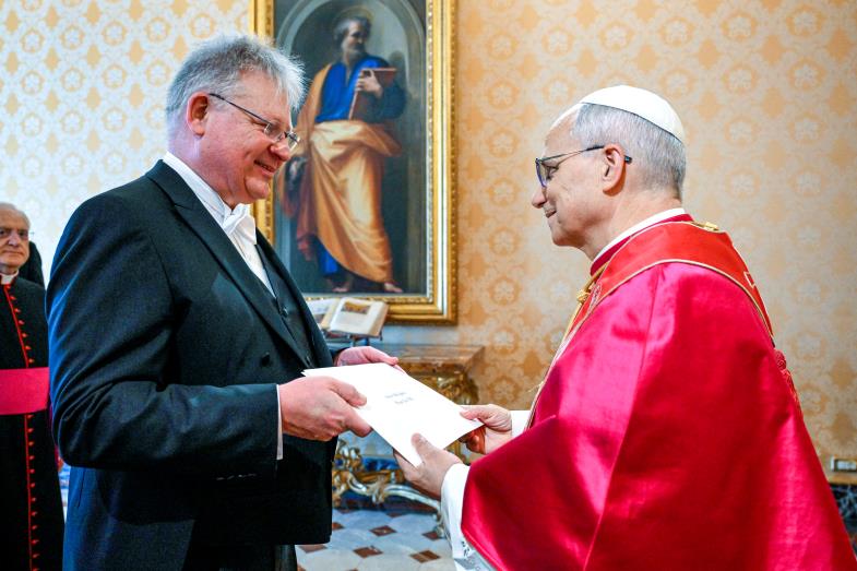 „In jüngster Zeit fehlt ein realistischer Blick“: BUNDESREGIERUNG UND VATIKAN