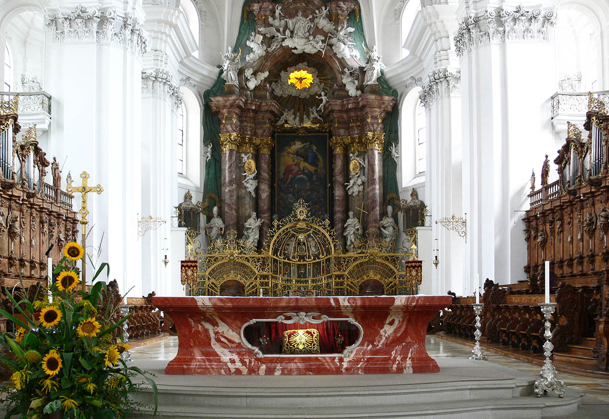 Kochinsel im Kirchenschiff: Weingarten bekommt einen Altar ohne Stufen