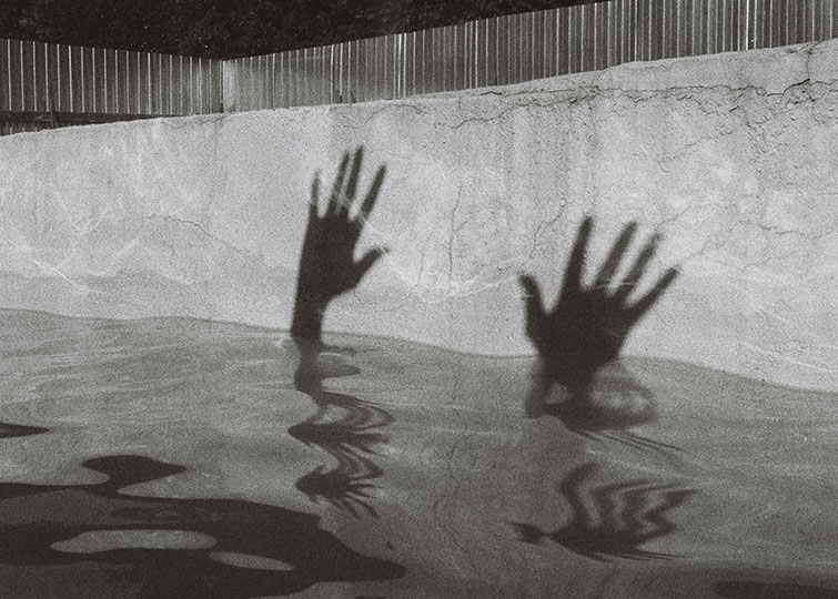 Schatten im Wasser