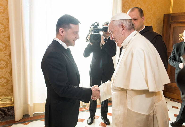 Papst Franziskus und Selenskij