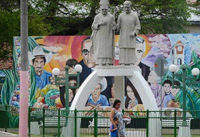 Denkmal für Óscar Romero und Rutilio Grande