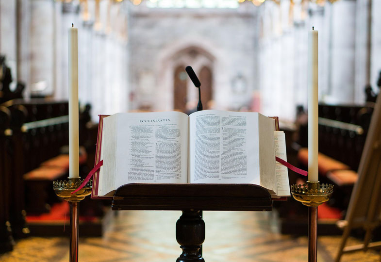 Lesen, Verstehen, Denken, Schreiben, Reden und Hören: Die Kulturform ‹Bibelauslegung als Predigt›