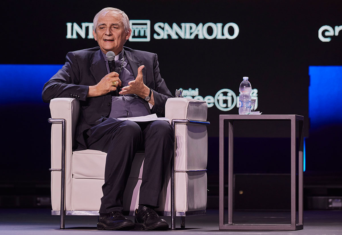 Kardinal Matteo Zuppi beim Rimini-Meeting 2022