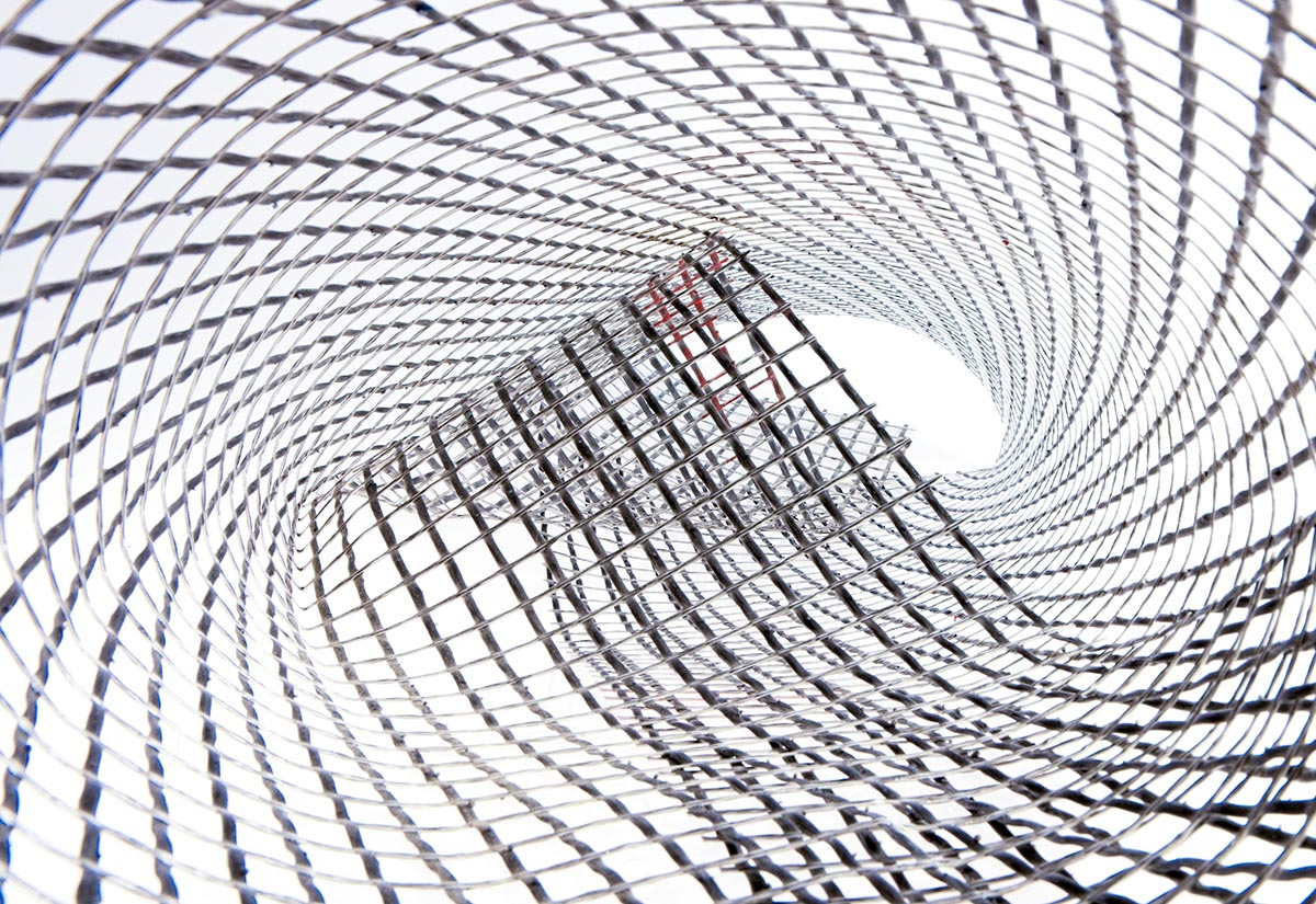 Kurvenförmige Metallstruktur