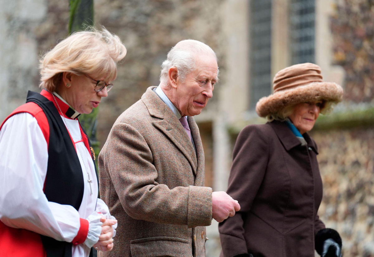 König Charles III. mit Erzbischöfin Sarah Mullally und Königin Camilla.