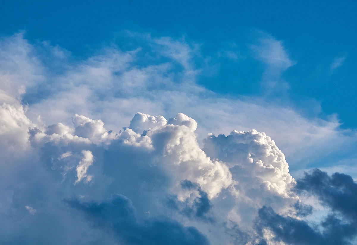 Himmel mit Wolken