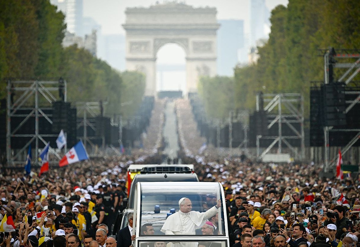 Wenn der Glaube neu entdeckt wird: Papst Leo XIV. in Paris, Lourdes und Metz – ein Gespräch mit Walter Kardinal Kasper