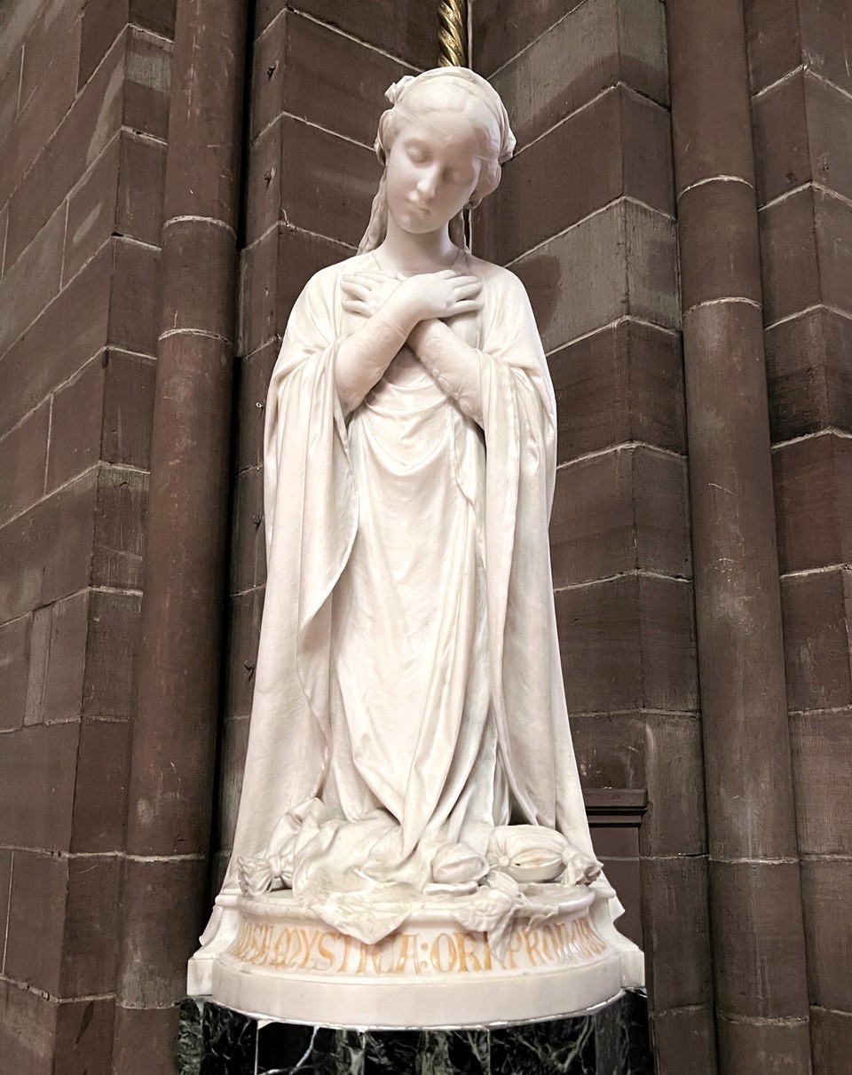 "Rosa Mystica" von Heinrich Waderé 