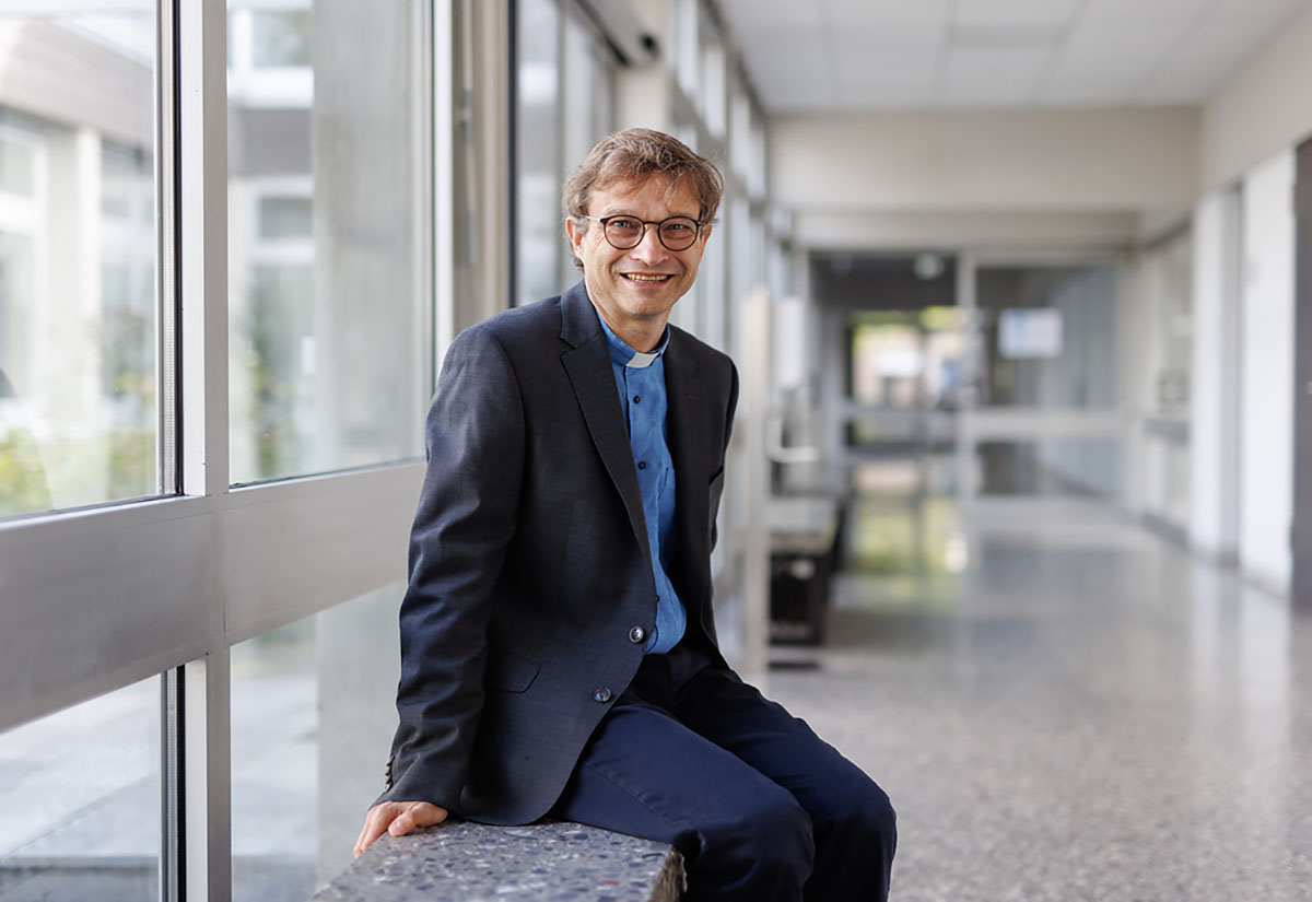 Gründe unklar: Sozialethiker Elmar Nass verlässt die "Kölner Hochschule für Katholische Theologie"