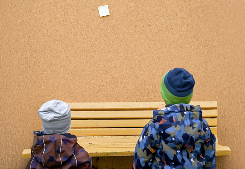 Grün statt grau: Kahle Fassaden und Flächen begrünen