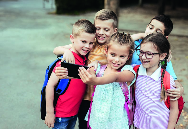 "Ohne TikTok wäre ich gar nicht richtig dabei!": Soziale Medien im Grundschulalter pädagogisch begleiten
