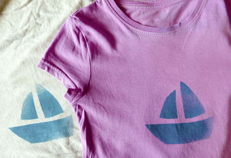 T-shirts mit gleichen Symbolen