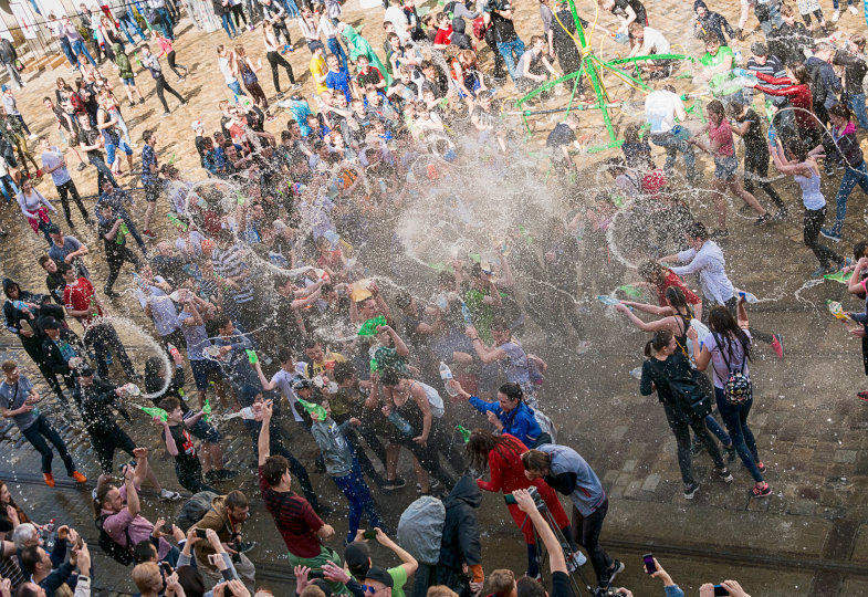 Der Ostermontag gleicht in Polen einer riesigen Wasserschlacht