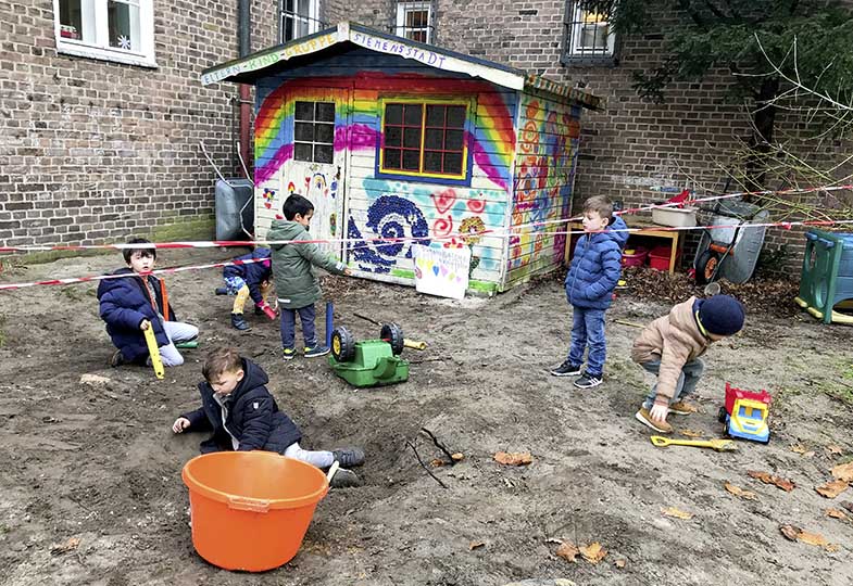Ein Goldschatz im Garten: Im Außengelände nach Fundstücken graben