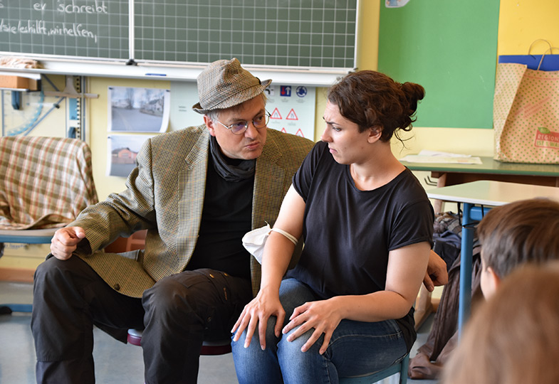 Spielend im Dialog: Theaterpädagogische Impulse zum Umgang mit Konflikten