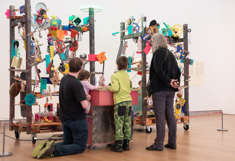 Das Soundsurium des Museums Tinguely, ein Projekt aus ausgedienten Alltagsobjekten als Klangmaschinen