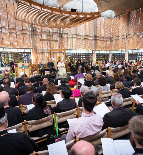 Eine ökumenische Feier mit Papst Franziskus in der Kapelle der Ökumenischen Centrale in Genf