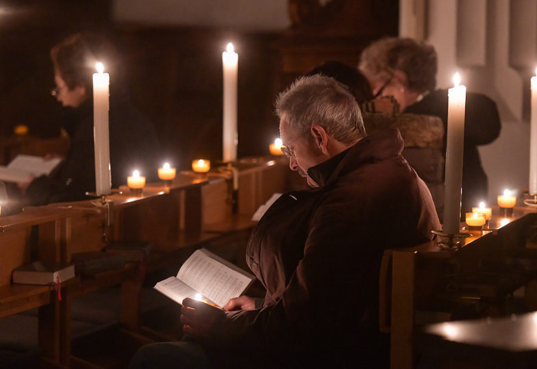 Adventsgottesdienst im Kerzenschein