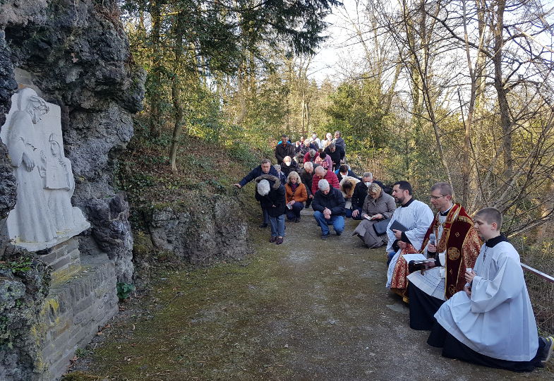 Eine Kreuzwegandacht