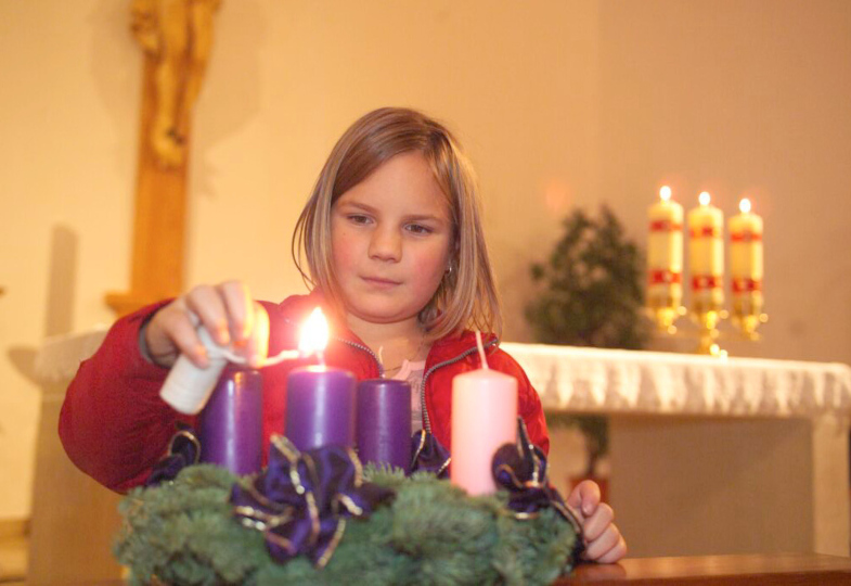 Licht aus der Höhe: Impulse für eine Adventsandacht mit Segnung des Adventskranzes
