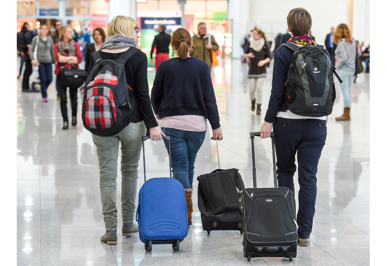 Reisesegen: Ein Modell für den Beginn eines Urlaubs, der Ferienzeit oder längeren Auslandsaufenthalten – zur Erprobung für ein neues deutschsprachiges <em>Benediktionale</em>