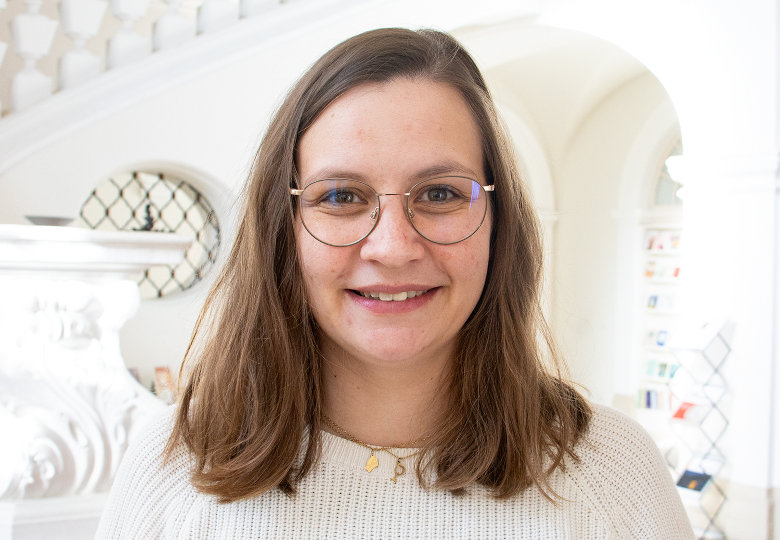 Porträtfoto Dana Kim Hansen-Strosche