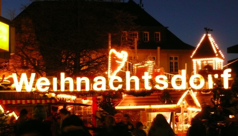 Weihnachtsmarkt - Geschäft mit der Adventszeit