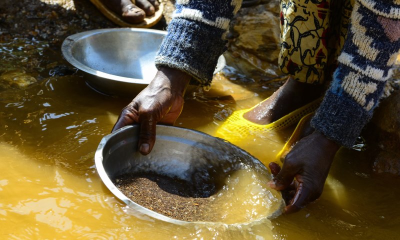 Rohstoffausbeutung im Kongo: von Europa mitfinanziert