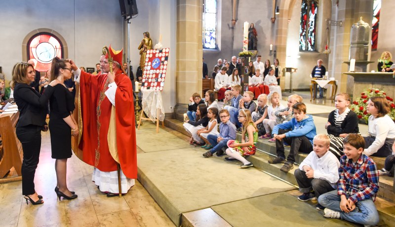 Priester im Gottesdienst