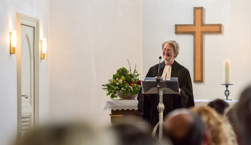 Pastorin in der evangelischen Kirche