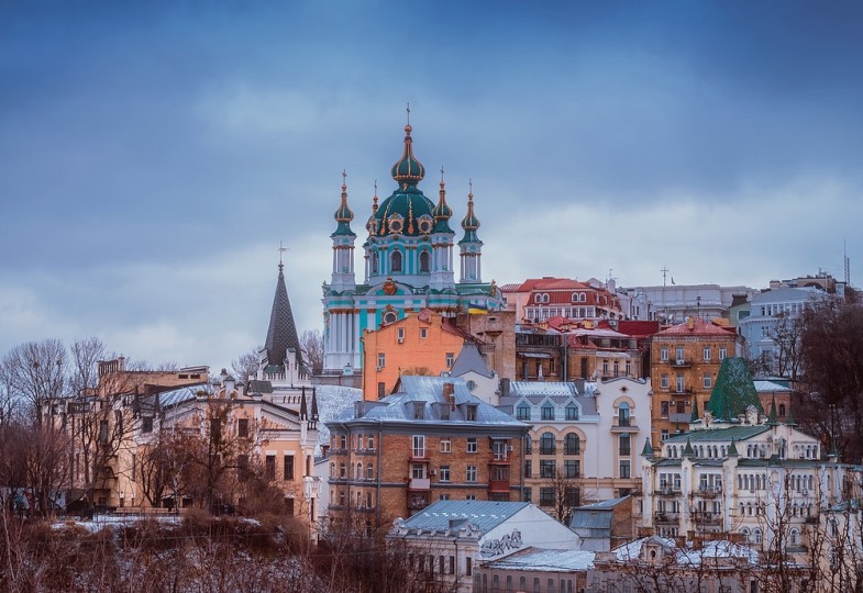 Blick auf eine orthodoxe Kirche in Kiew