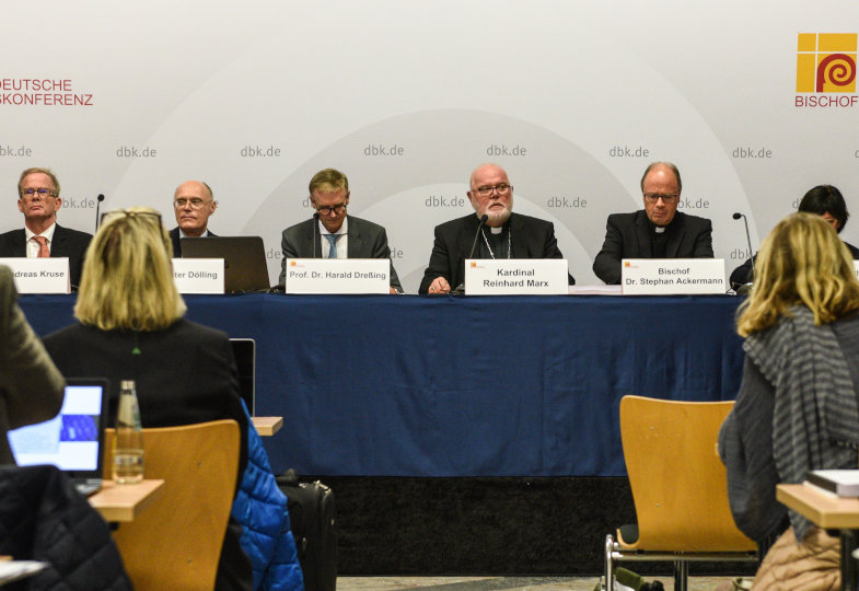 Pressekonferenz der Deutschen Bischofskonferenz (DBK) am 25. September 2018 in Fulda zur Vorstellung der Studie 