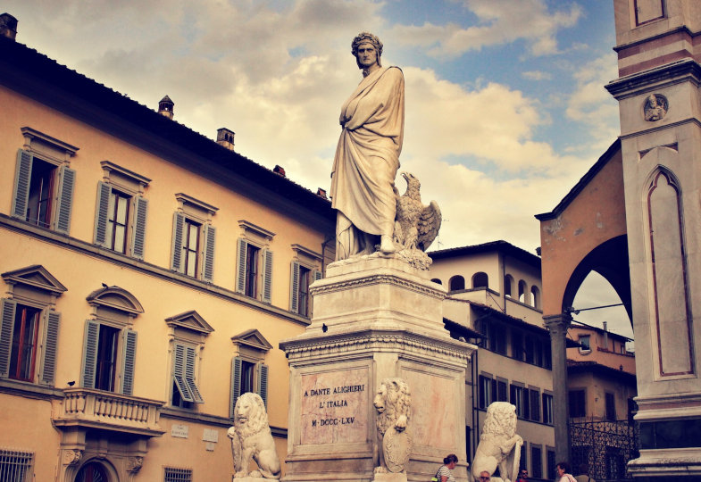 Statue von Dante 