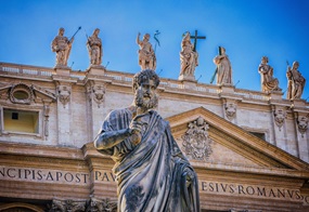 Petrusstatue im Vatikan