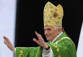 Papst Benedikt XVI. em.