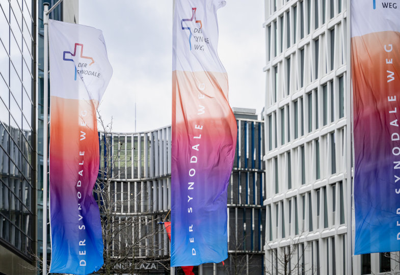 Fahnen Synodaler Weg